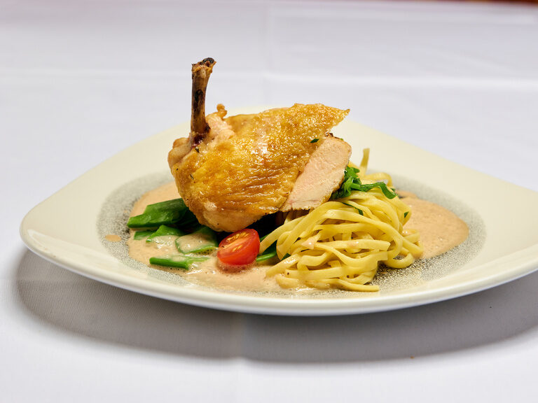 Öffnungszeiten & Speisekarten